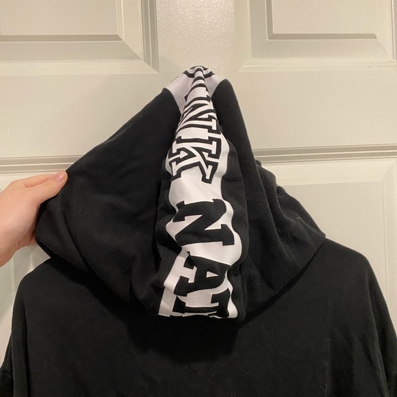 VS Pink Crop Hoodie - Picture 4 of 4